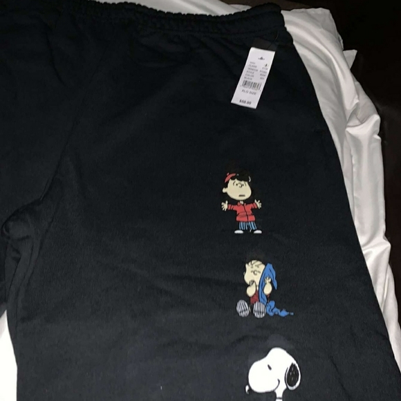 Peanuts Group Sweatpants - Picture 6 of 8